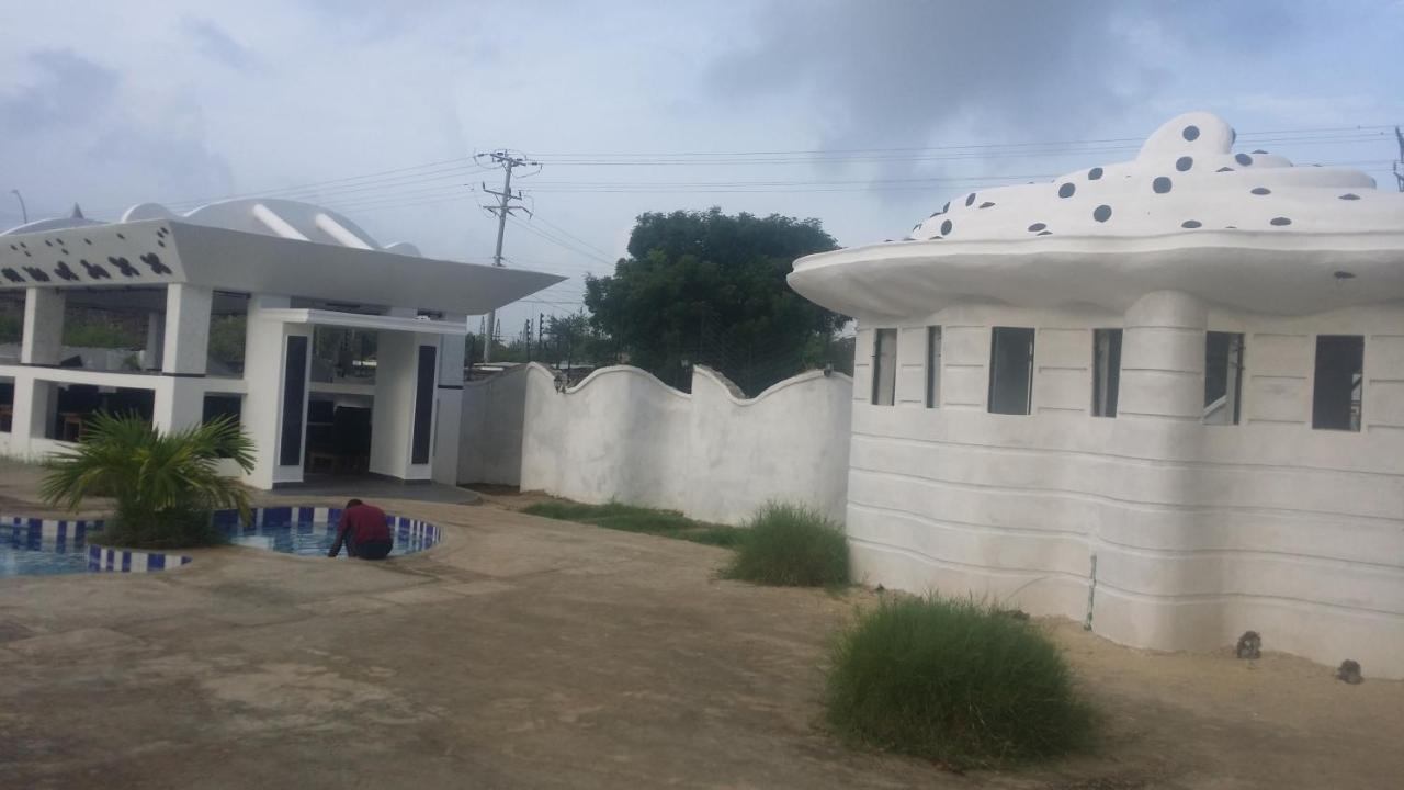Peacock Park Hotel Ukunda Exterior foto